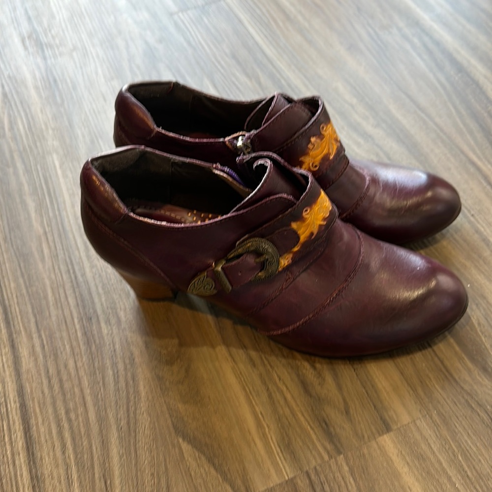 Spring Step L’artiste booties 39